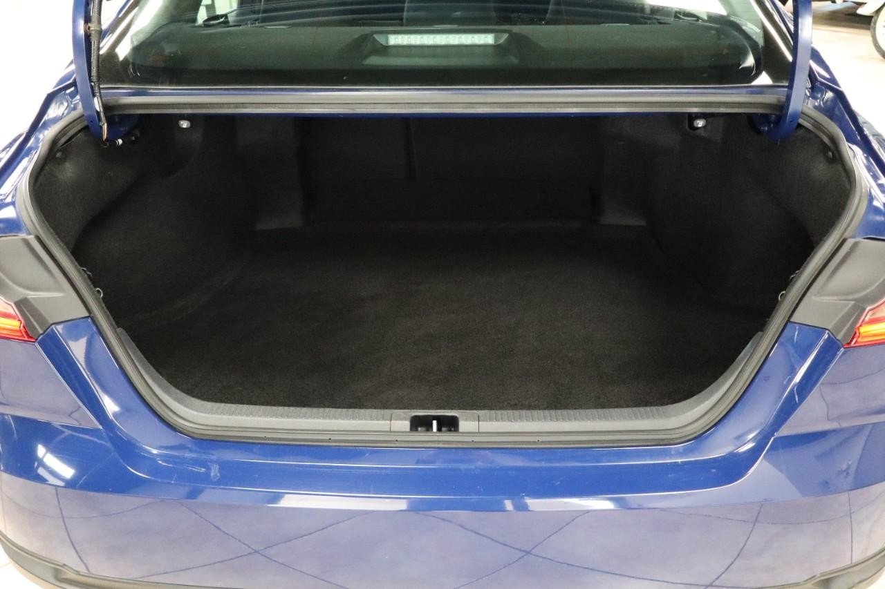 2025 Toyota Camry LE photo 18