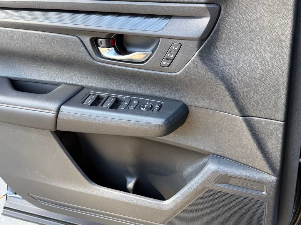 2025 Honda CR-V Hybrid Sport-L photo 30