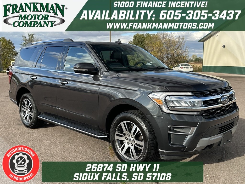 2023 Ford Expedition Limited photo 2
