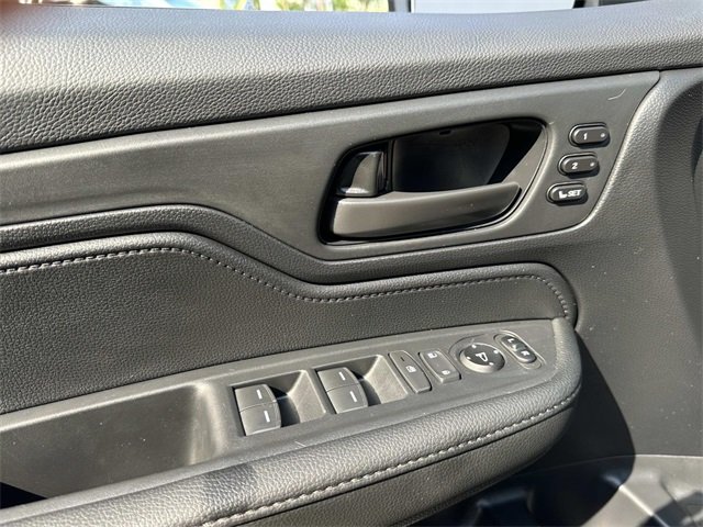 2025 Honda Odyssey EX-L photo 28