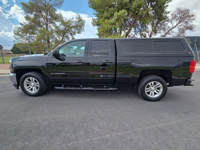2018 Chevrolet Silverado 1500 LT photo 4