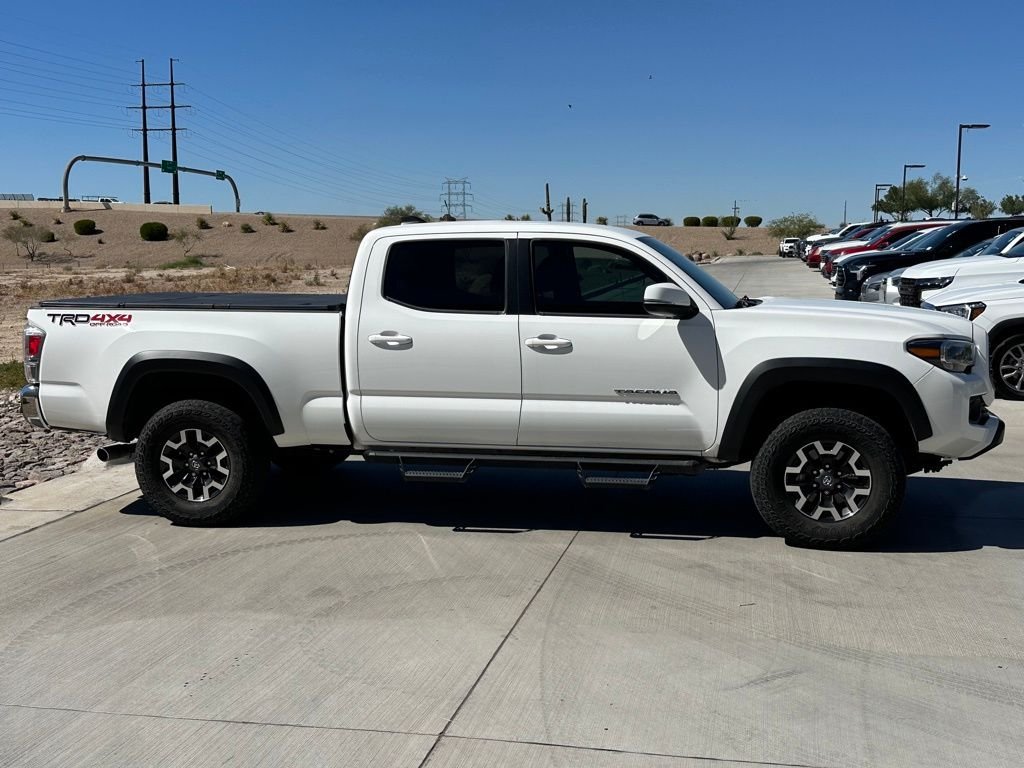 2023 Toyota Tacoma Off-Road TRD photo 2