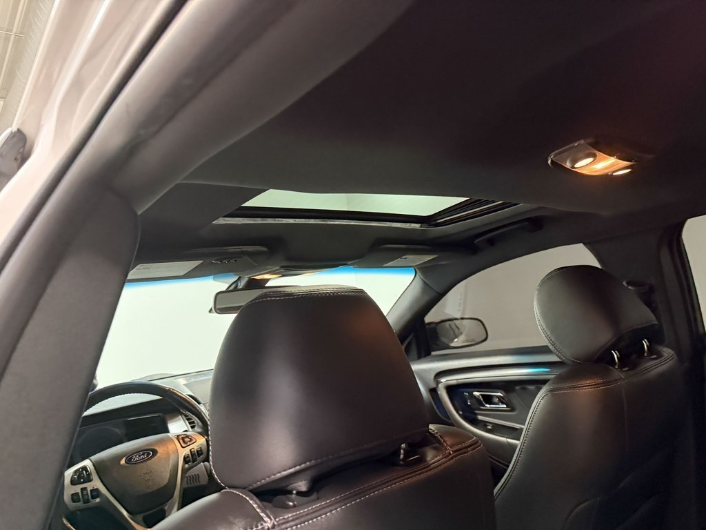 2019 Ford Taurus SHO photo 7