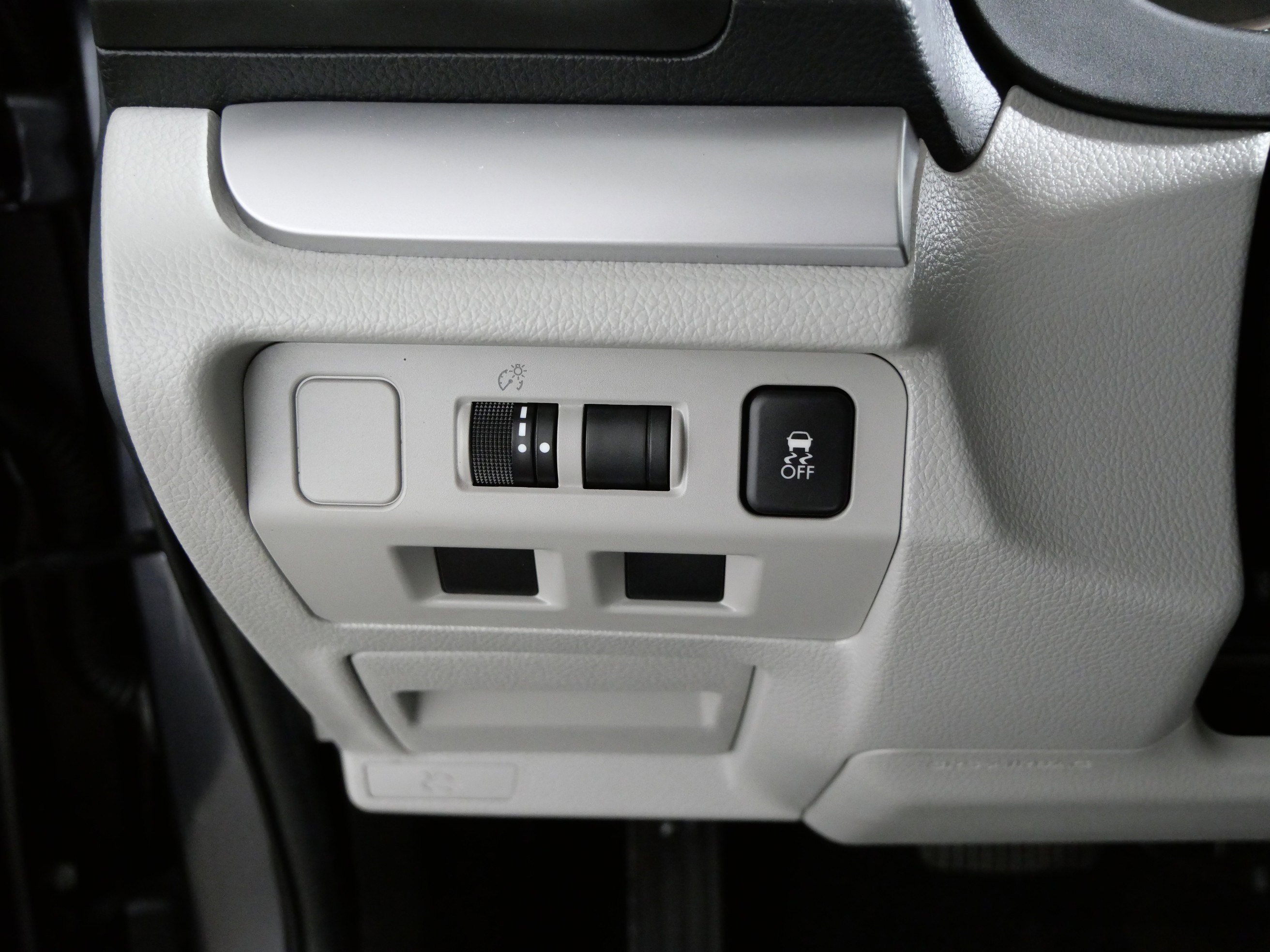 2017 Subaru Forester Premium photo 23