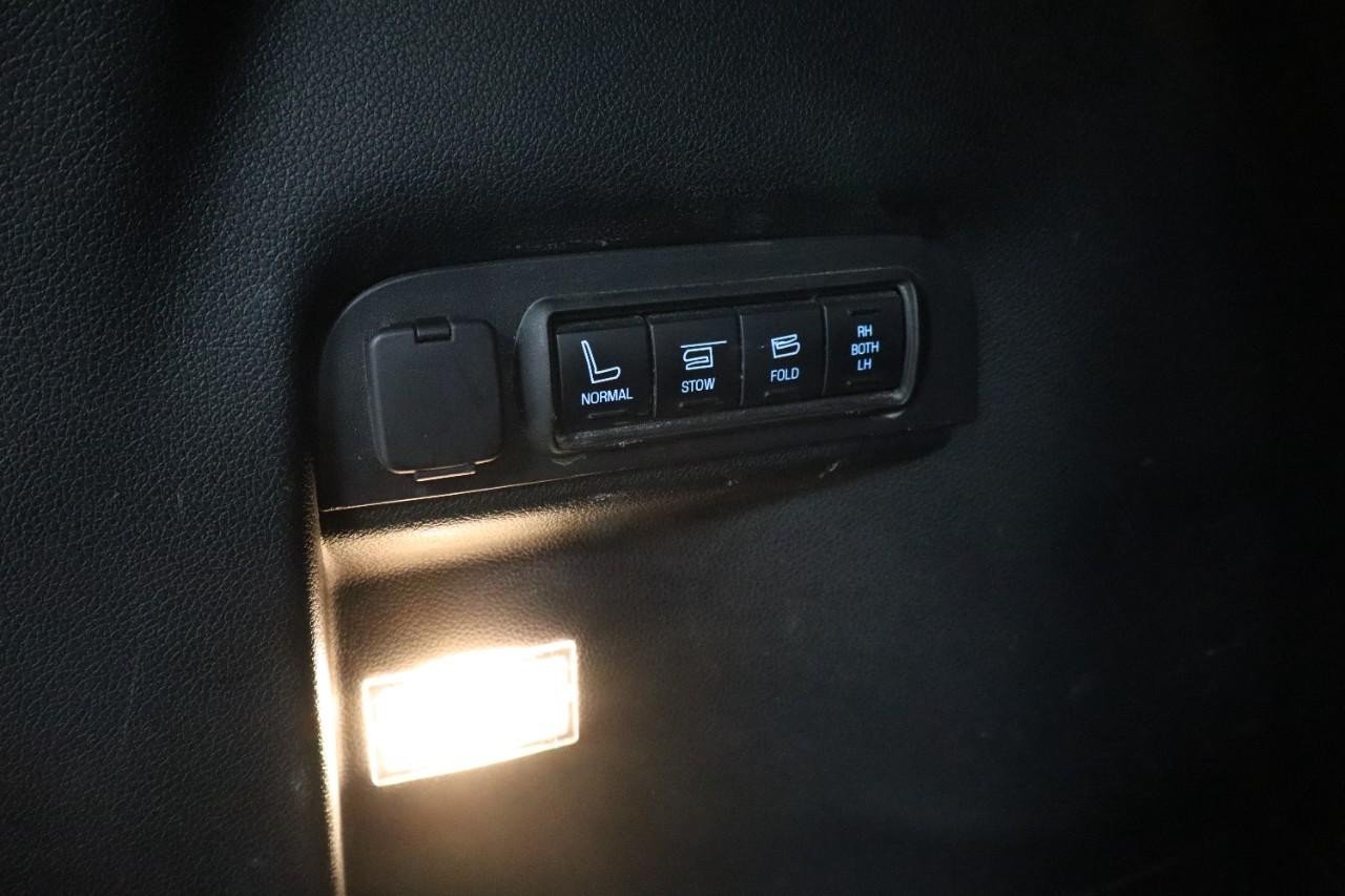 2019 Ford Explorer Sport photo 21