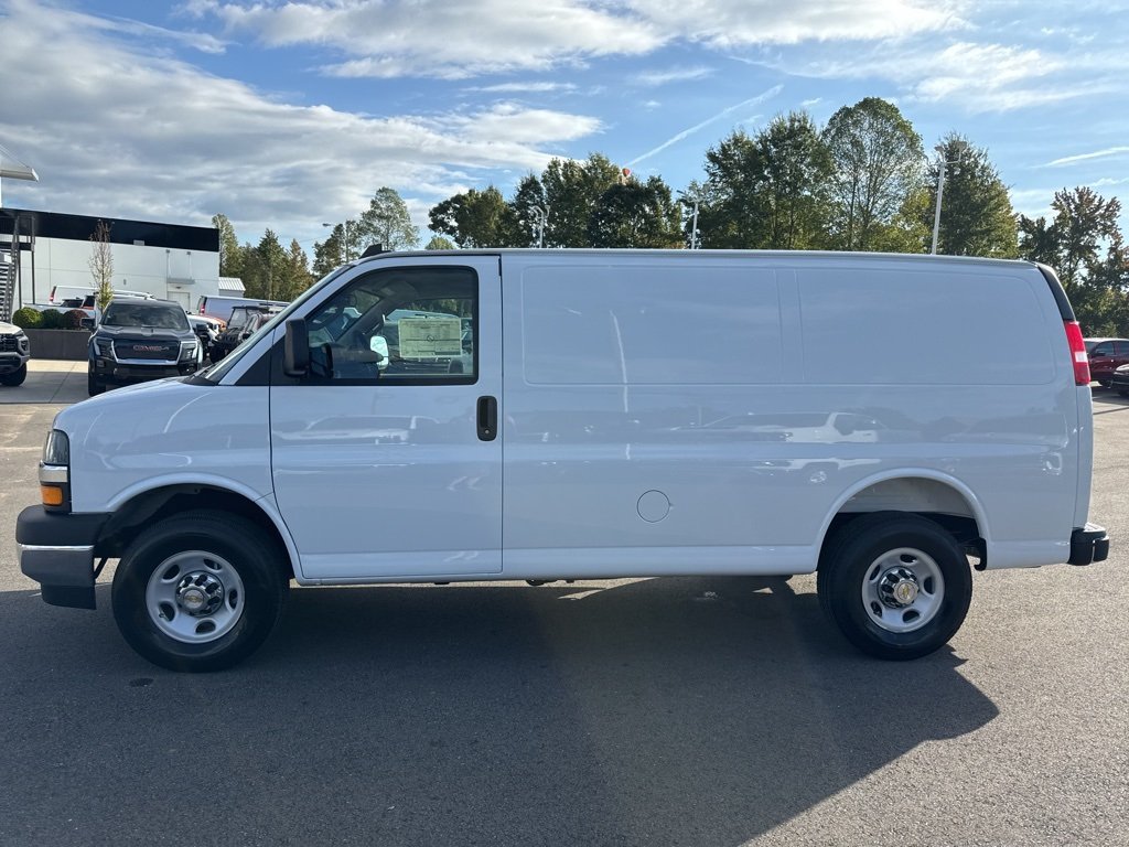 2025 Chevrolet Express 2500 Work Van photo 2