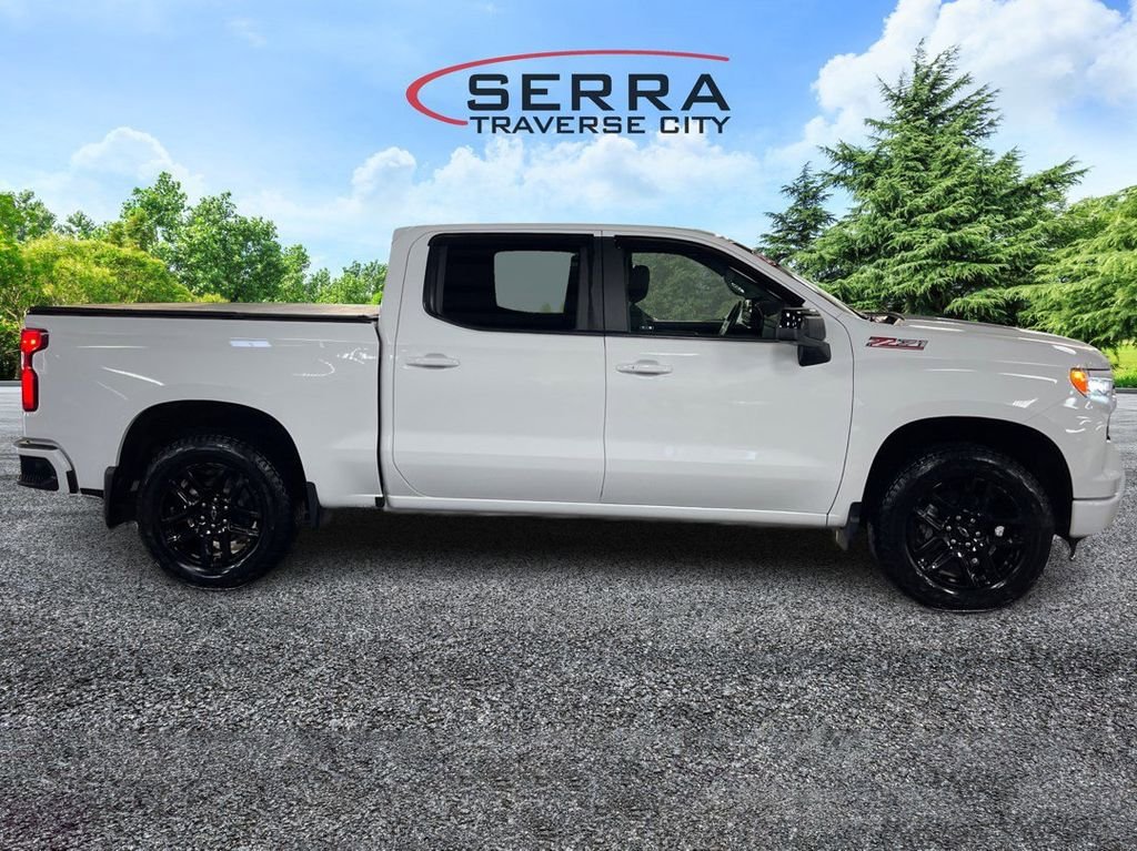 2023 Chevrolet Silverado 1500 RST photo 4