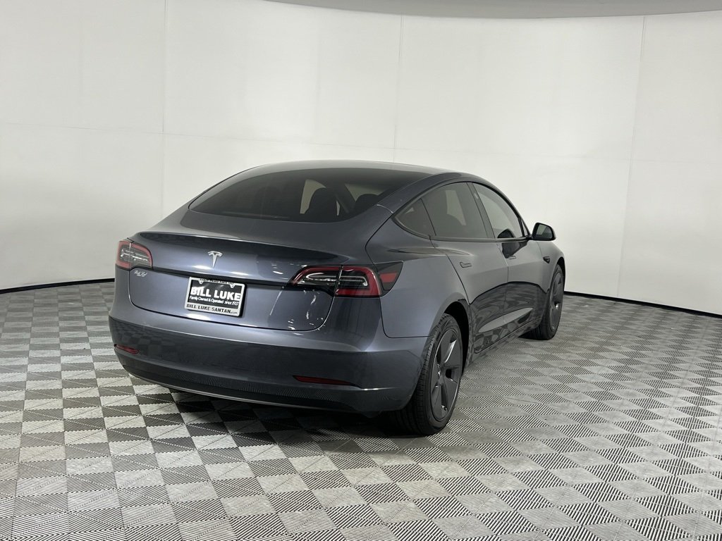 2023 Tesla Model 3 photo 3