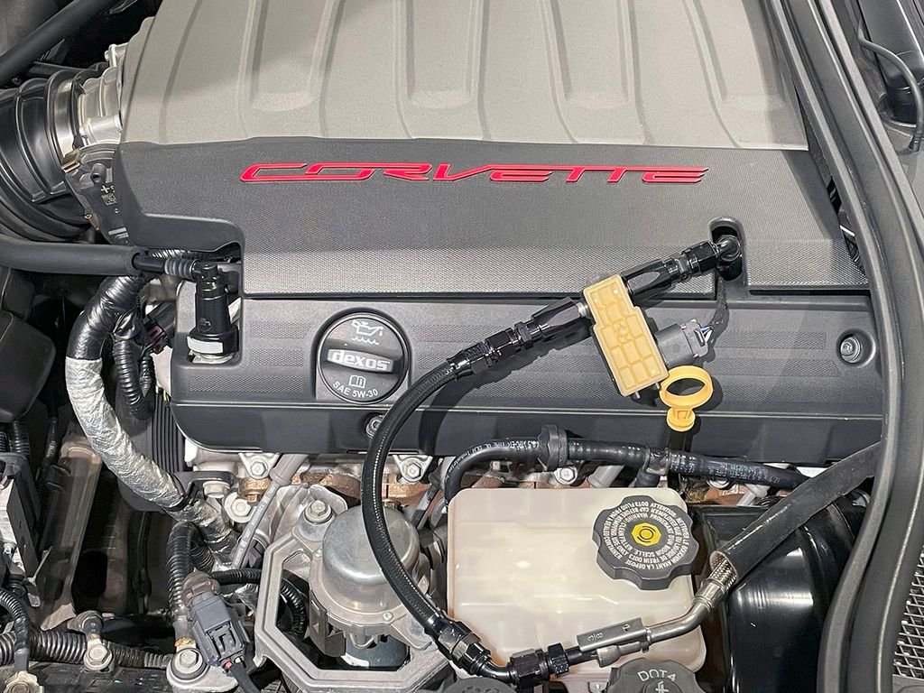 2015 Chevrolet Corvette Stingray 2LT photo 24