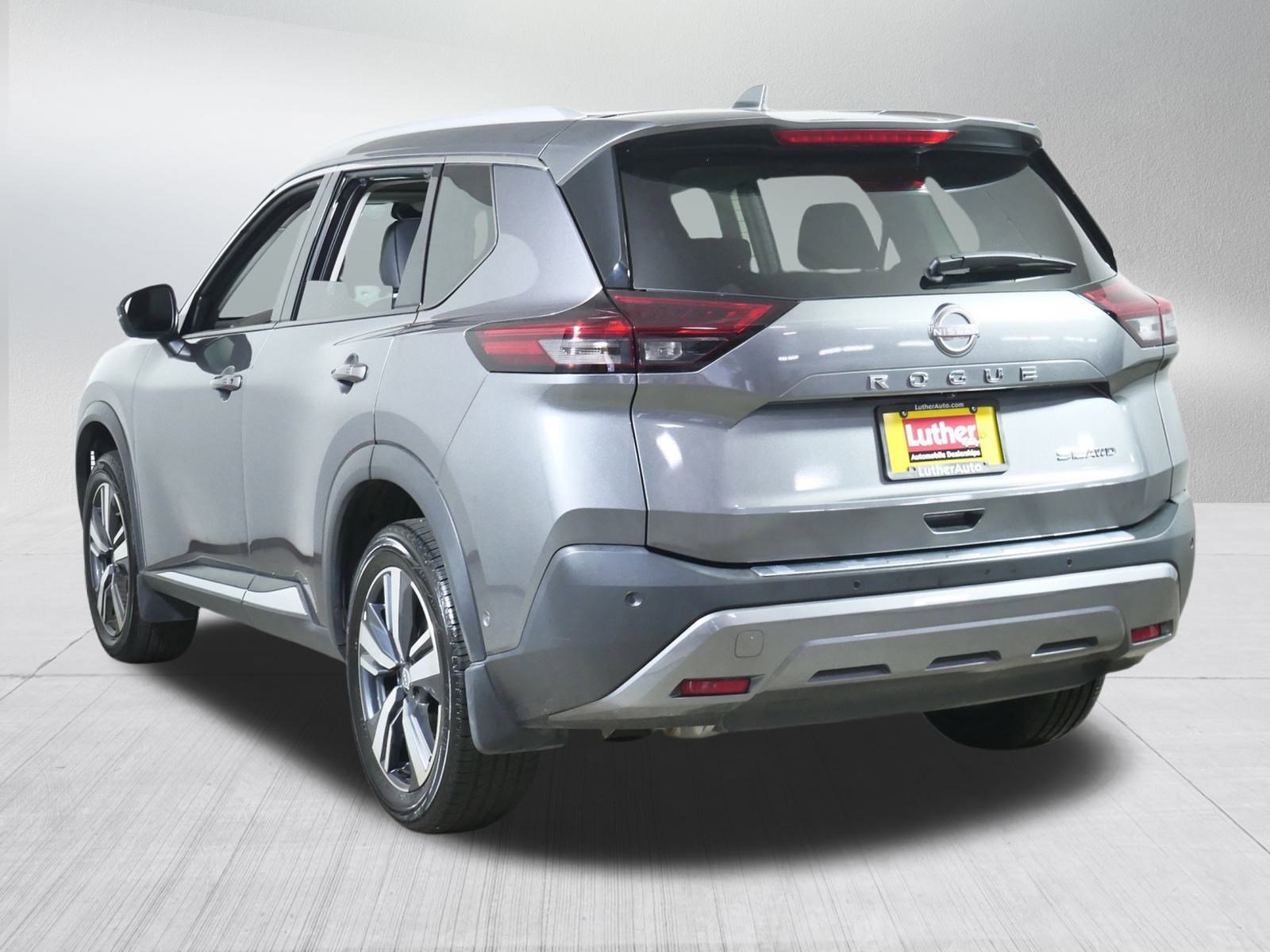 2022 Nissan Rogue SL photo 5