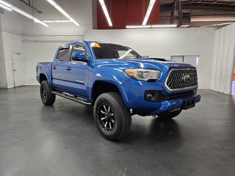 2018 Toyota Tacoma SR5 photo 4