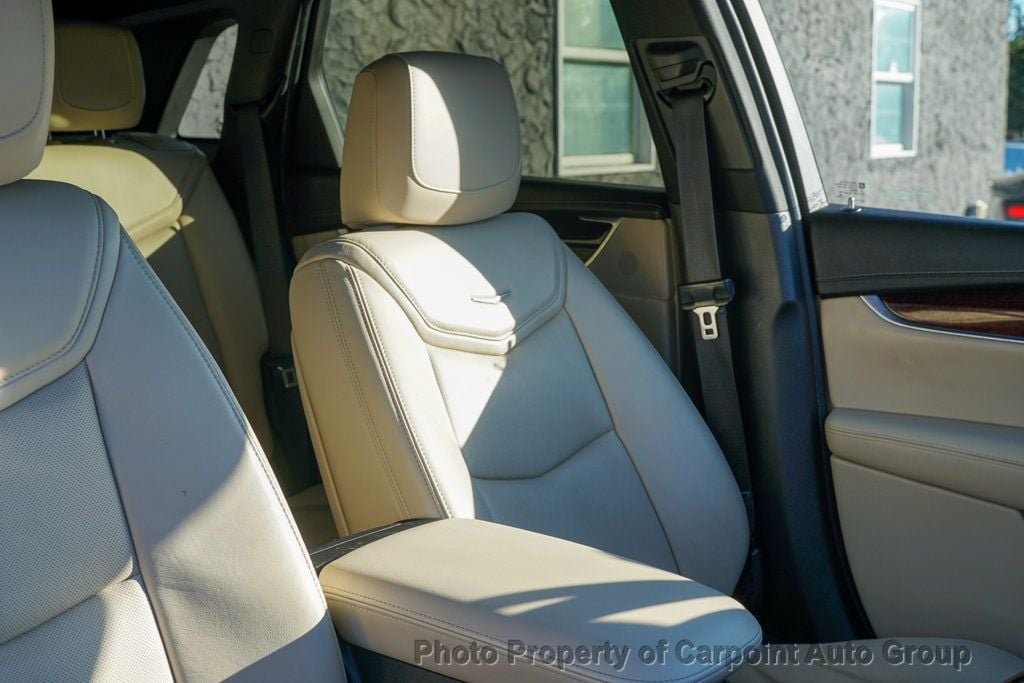 2017 Cadillac XT5 Luxury photo 15