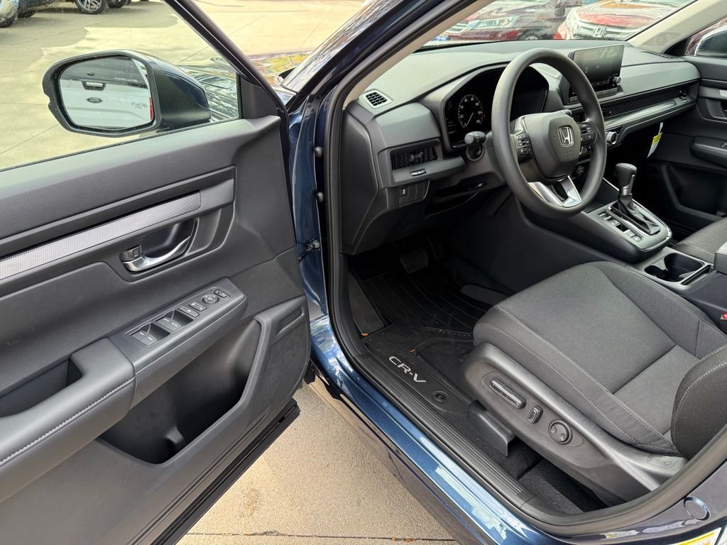 2025 Honda CR-V EX photo 11