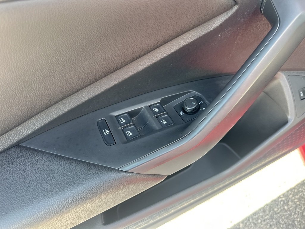 2020 Volkswagen Jetta R-Line photo 22