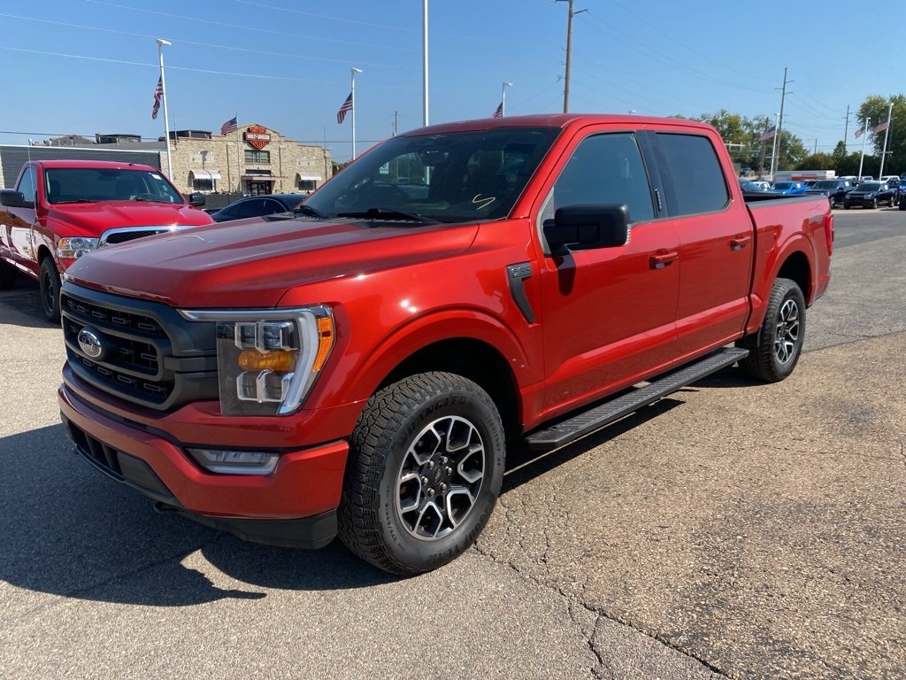 2023 Ford F-150 XLT photo 3