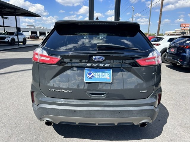 2021 Ford Edge Titanium photo 4