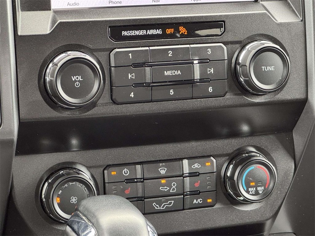 2019 Ford F-150 XLT photo 18