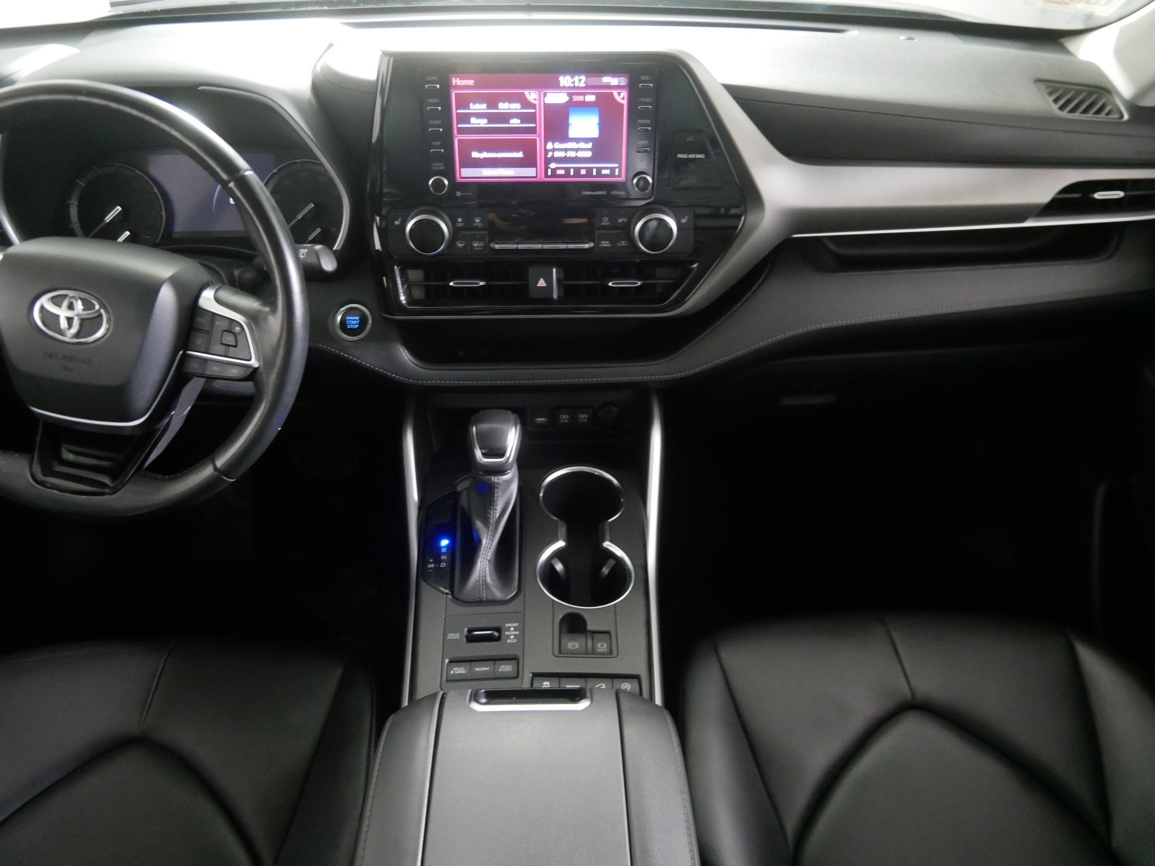 2021 Toyota Highlander XLE photo 10