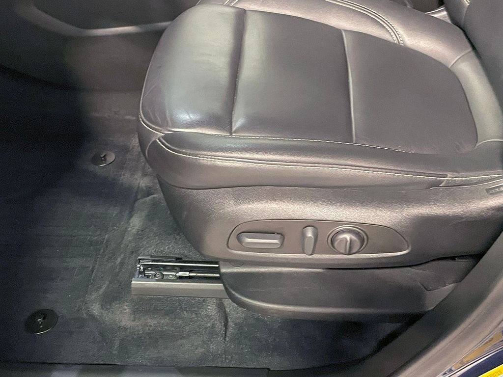 2023 Chevrolet Traverse Leather photo 15