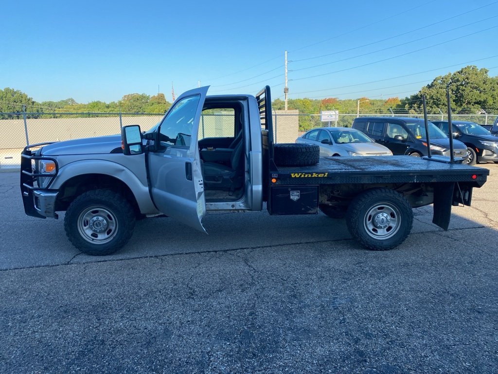 2016 Ford F-350 photo 2