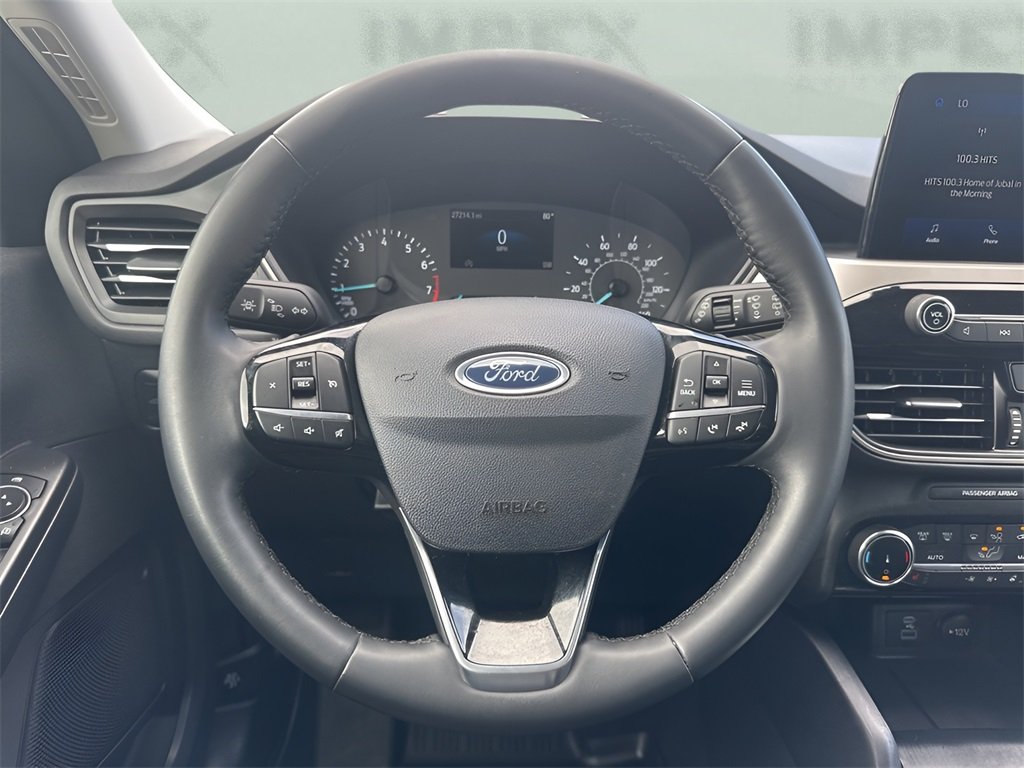 2022 Ford Escape SEL photo 13