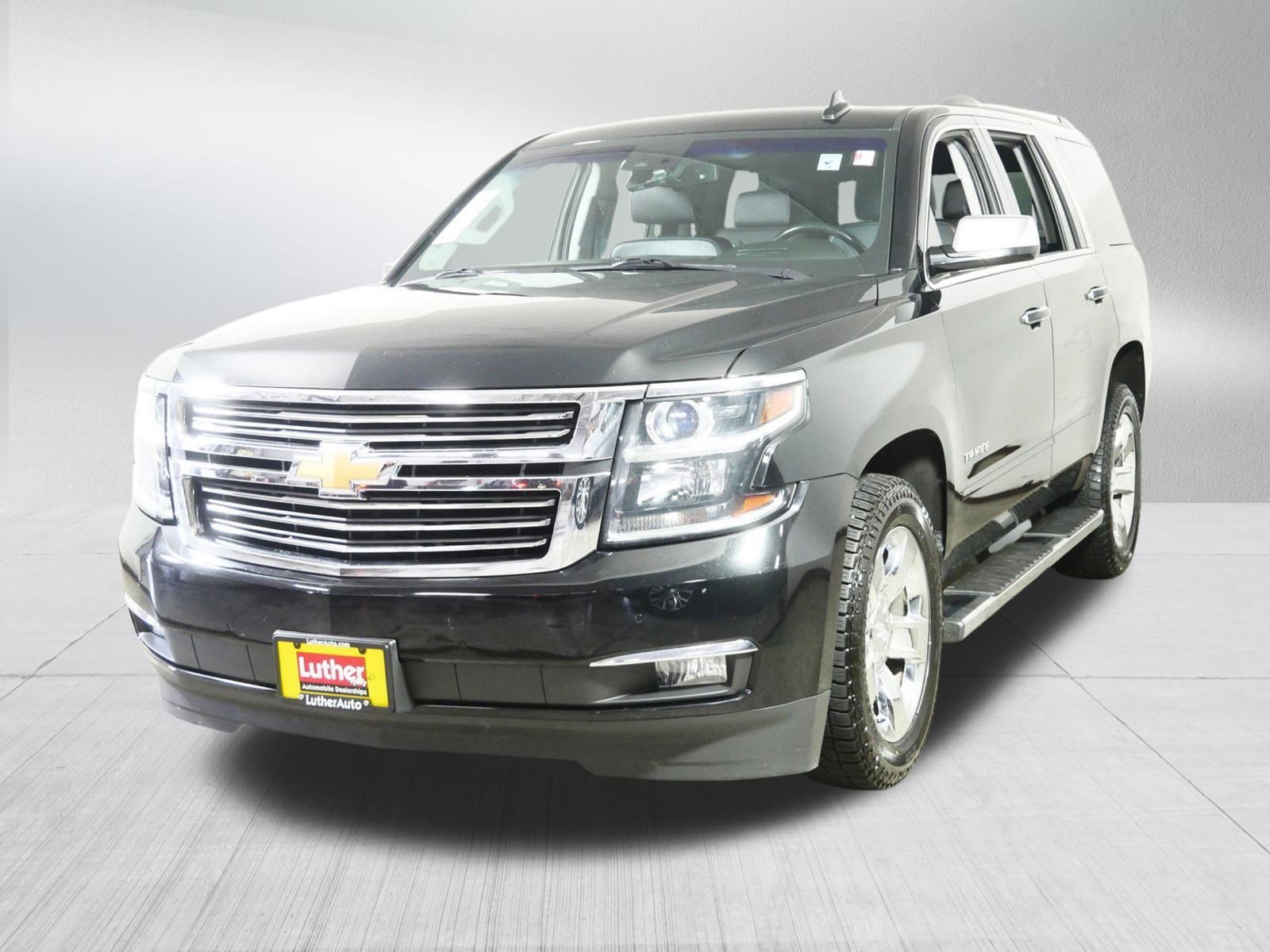 2017 Chevrolet Tahoe Premier photo 3