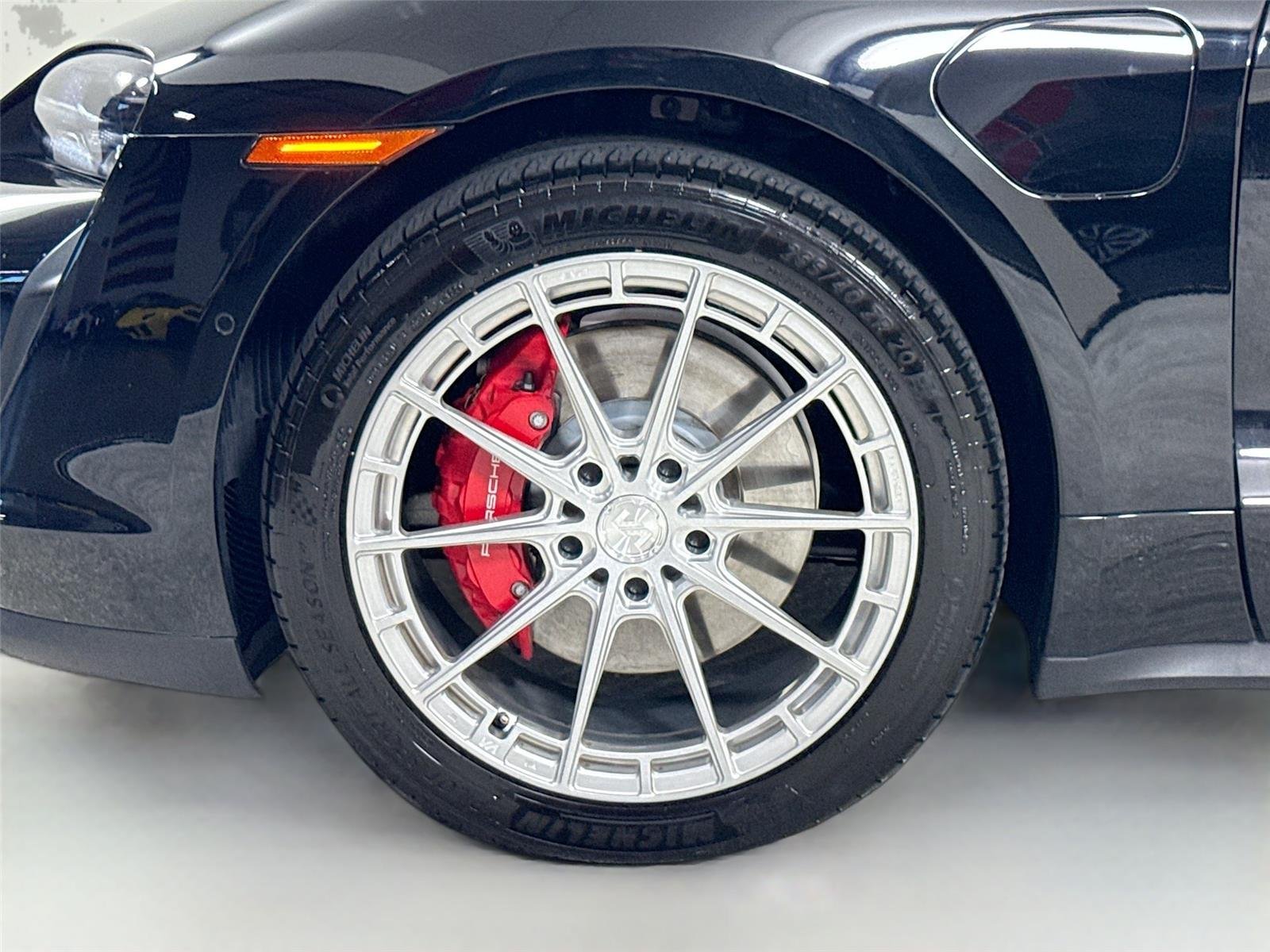 2020 Porsche Taycan 4S photo 37
