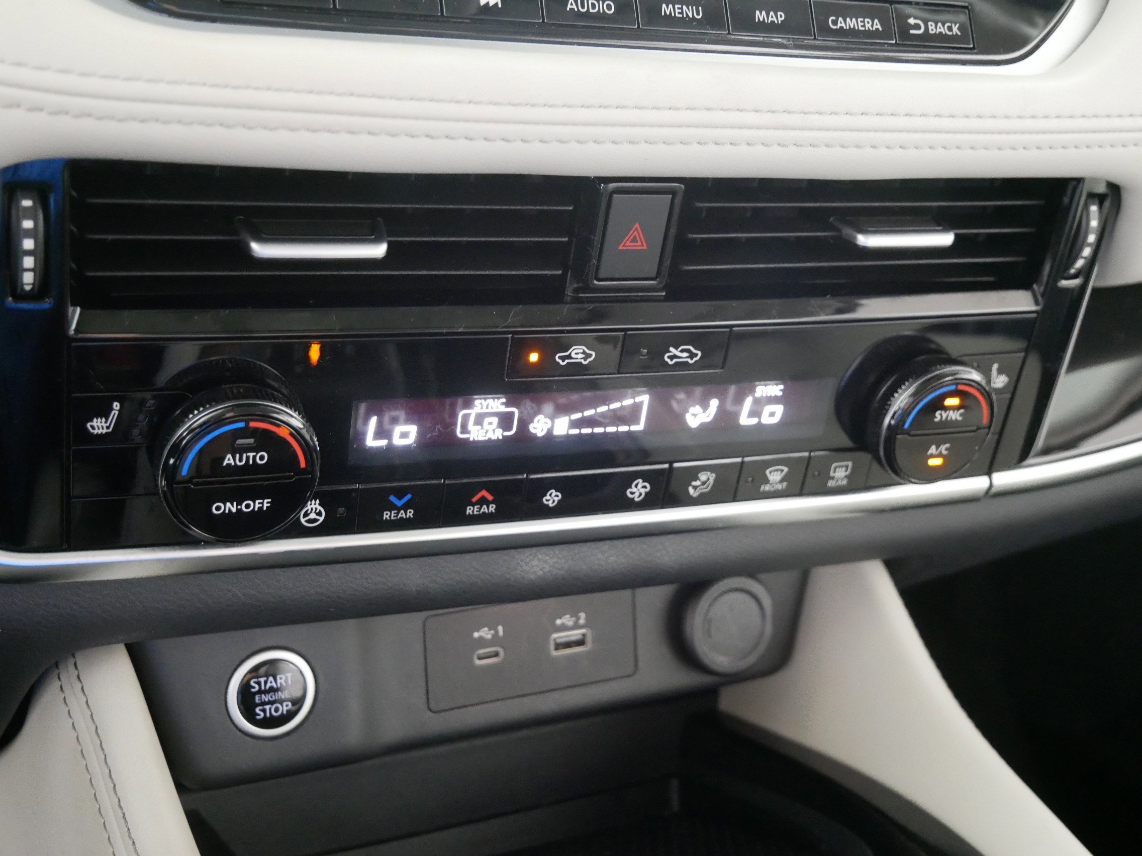 2022 Nissan Rogue SL photo 20