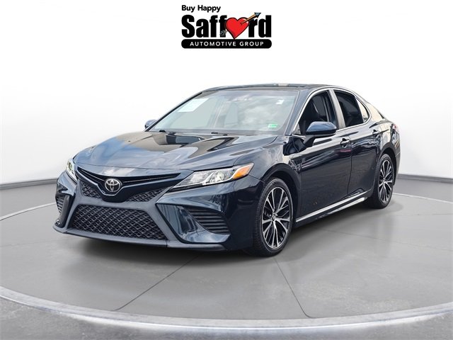 2018 Toyota Camry SE photo 2