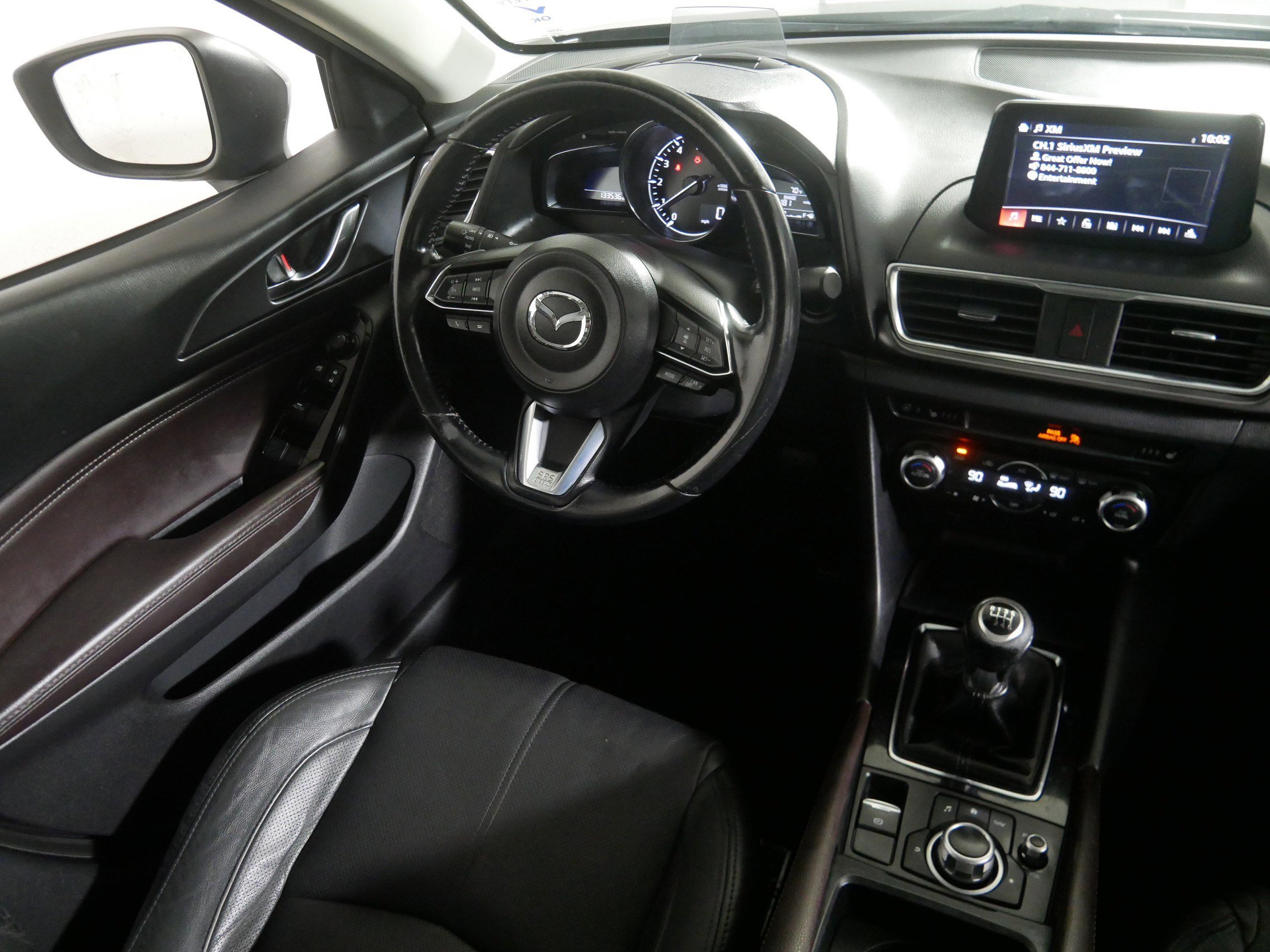 2018 Mazda Mazda3 Grand Touring photo 9