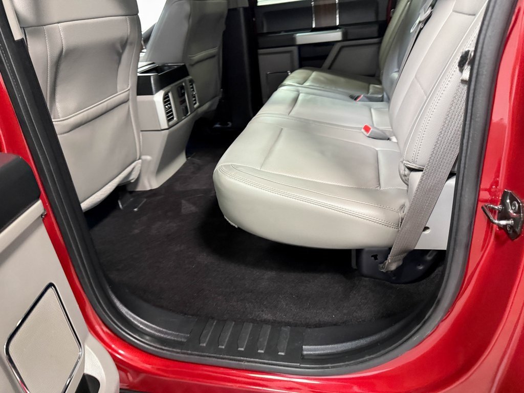 2016 Ford F-150 Lariat photo 44