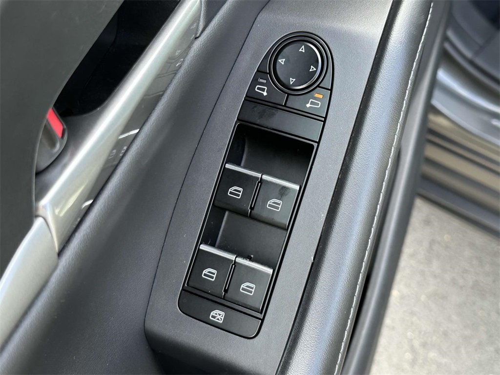 2022 Mazda CX-30 2.5 Select photo 27