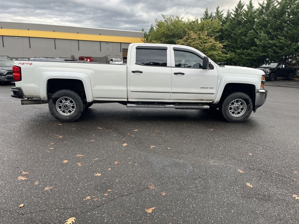 2015 Chevrolet Silverado 2500HD LT photo 8