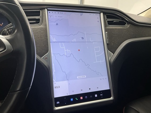 2014 Tesla Model S photo 10