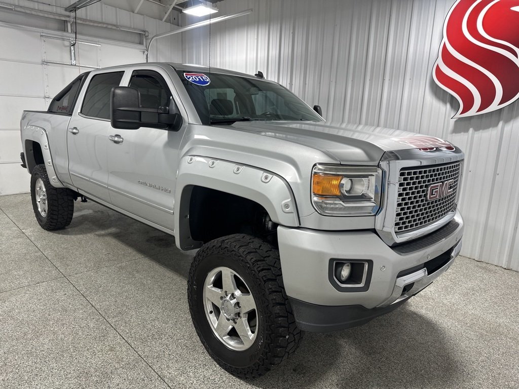 2015 Gmc Sierra Denali photo 2