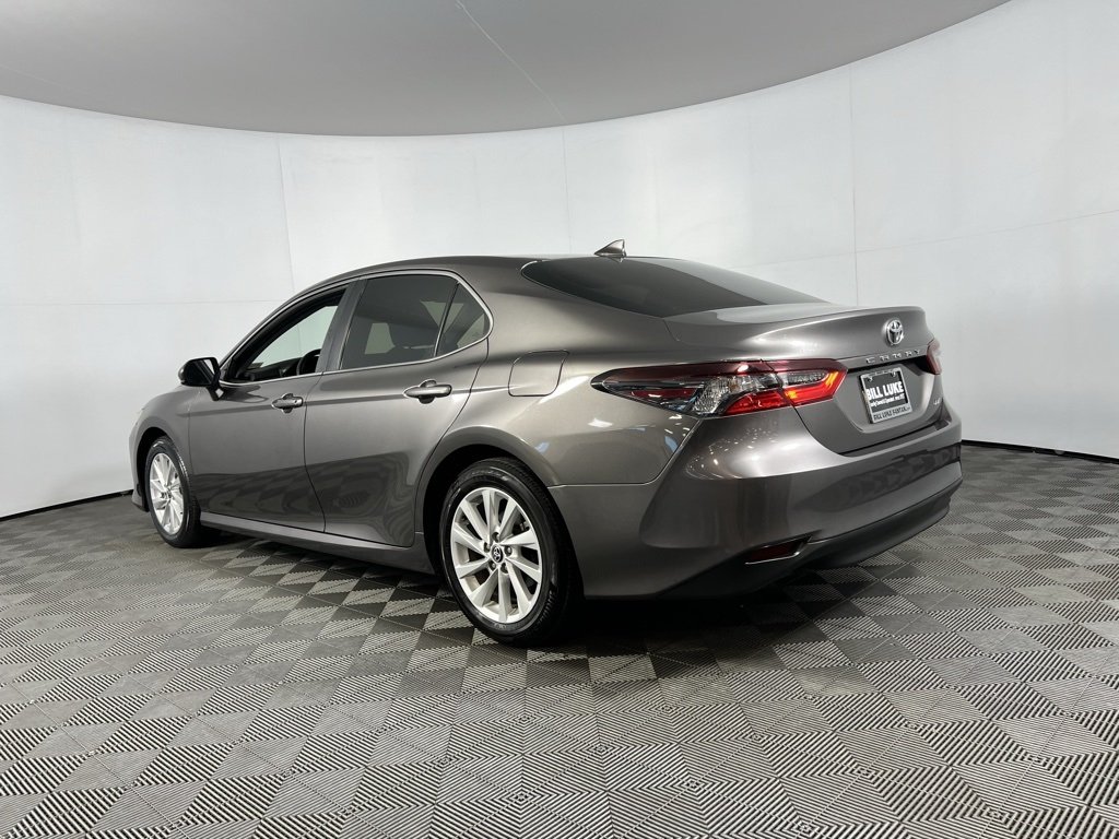 2024 Toyota Camry LE photo 3