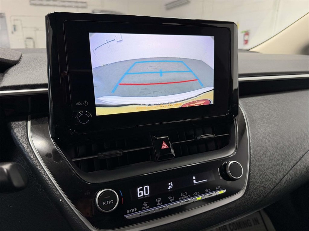 2023 Toyota Corolla LE photo 18