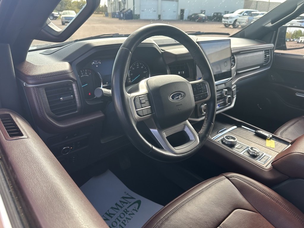 2023 Ford Expedition MAX Limited photo 3