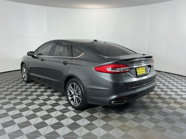 2017 Ford Fusion SE photo 4