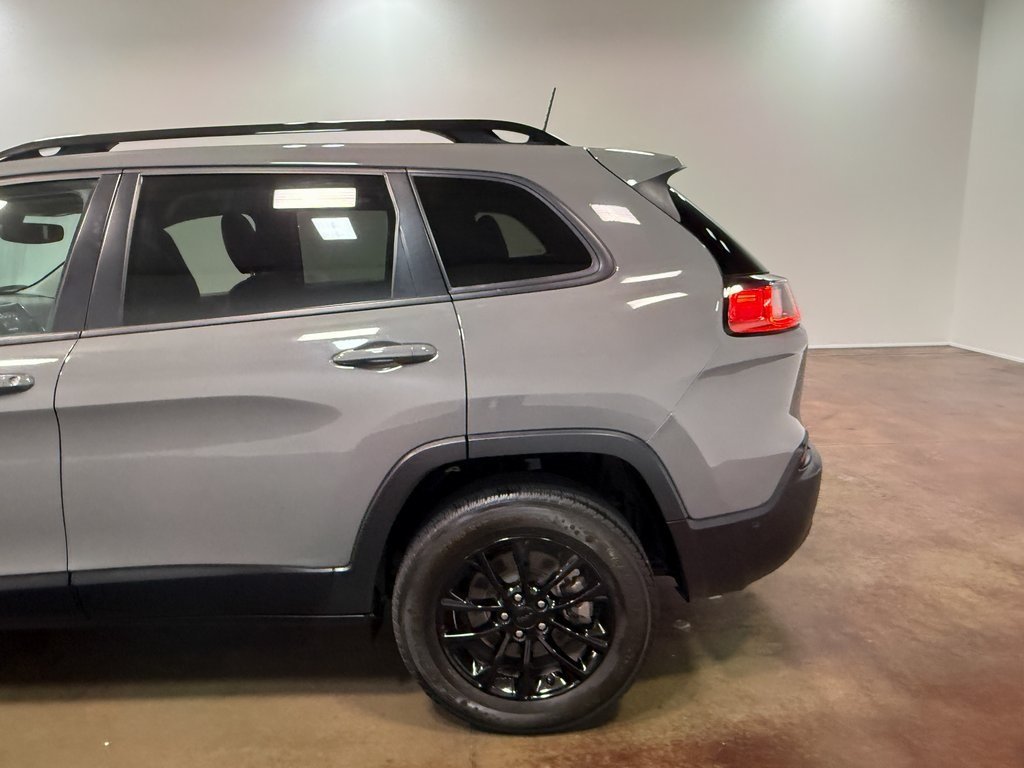 2023 Jeep Cherokee Altitude photo 29
