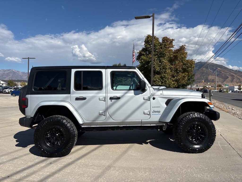 2023 Jeep Wrangler Sahara 4xe photo 3