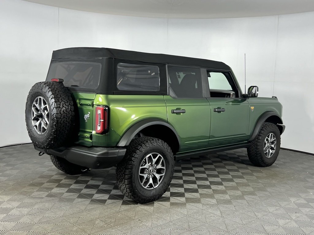 2023 Ford Bronco Badlands photo 4