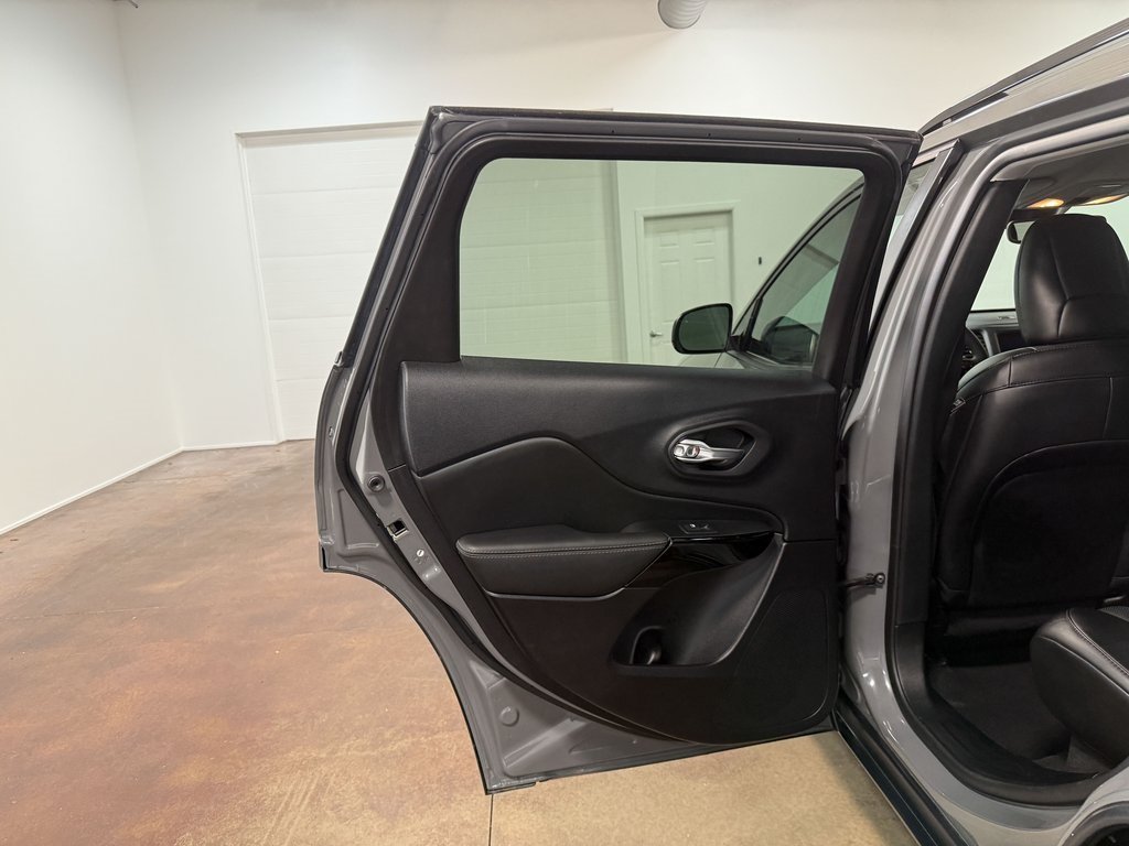 2023 Jeep Cherokee Altitude photo 39