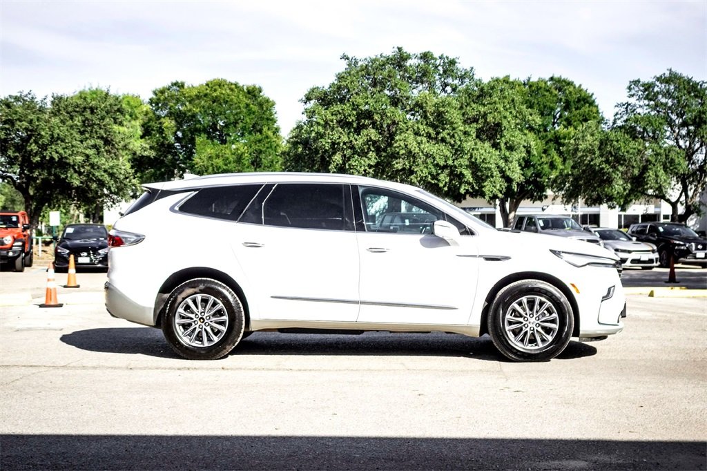 2024 Buick Enclave Premium photo 4
