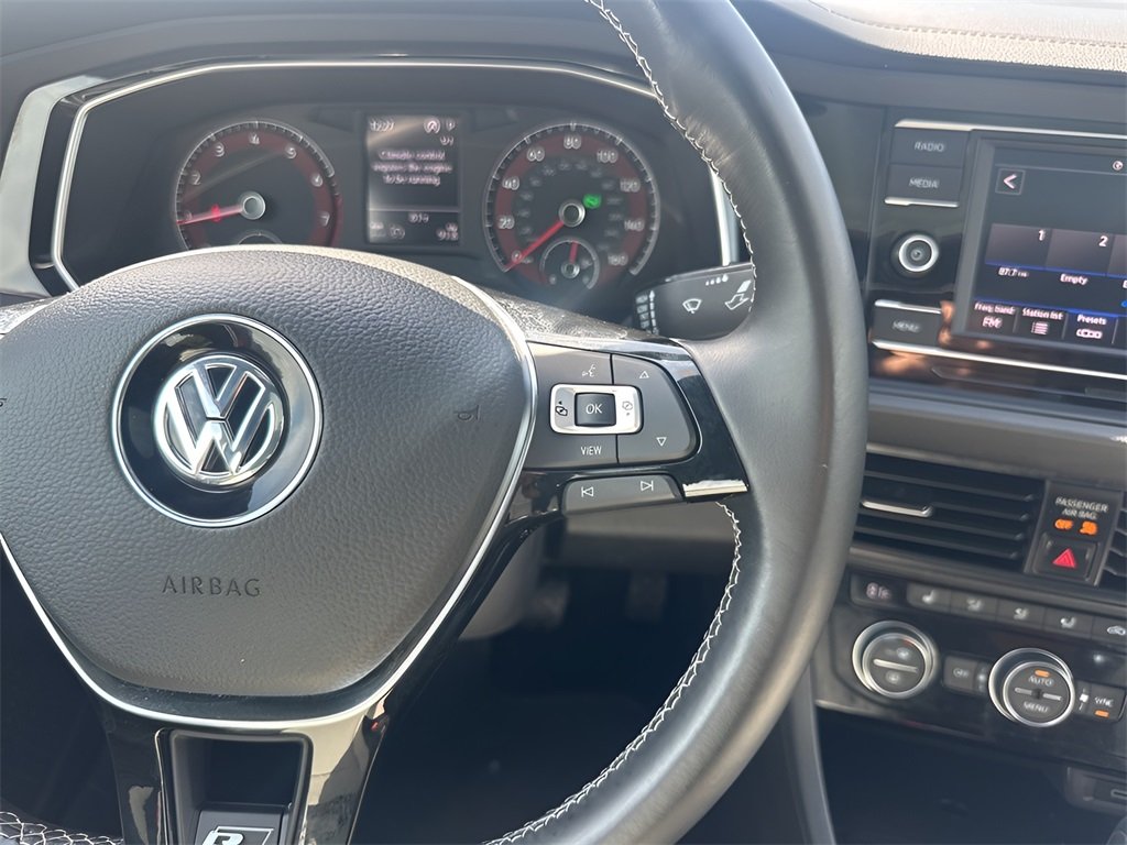2020 Volkswagen Jetta R-Line photo 13