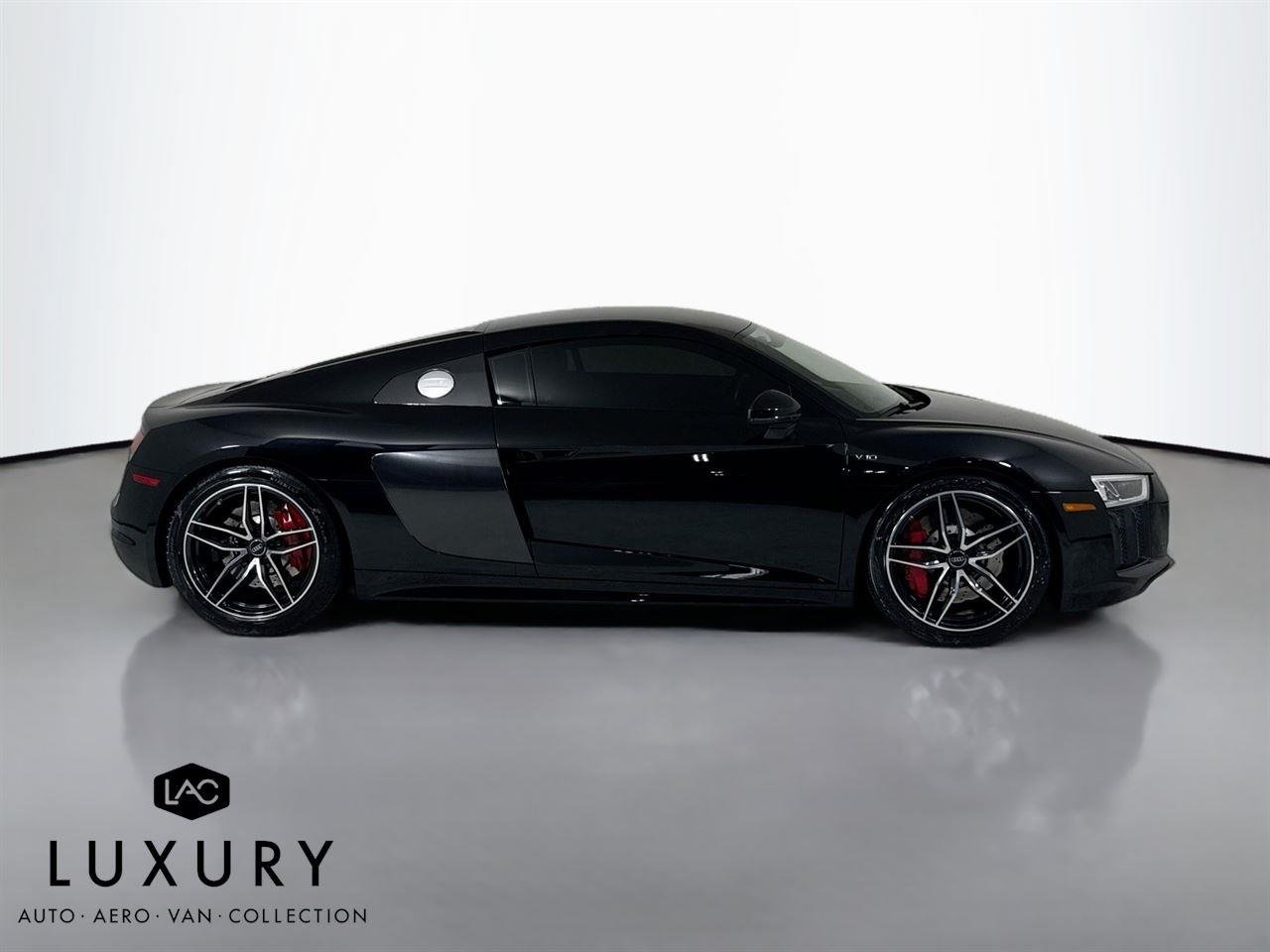 2017 Audi R8 Coupe V10 photo 3
