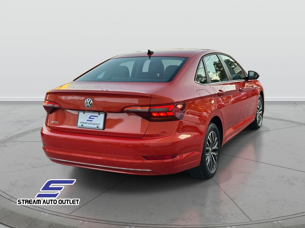 2019 Volkswagen Jetta SEL photo 3