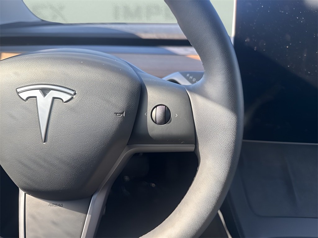 2023 Tesla Model 3 photo 15