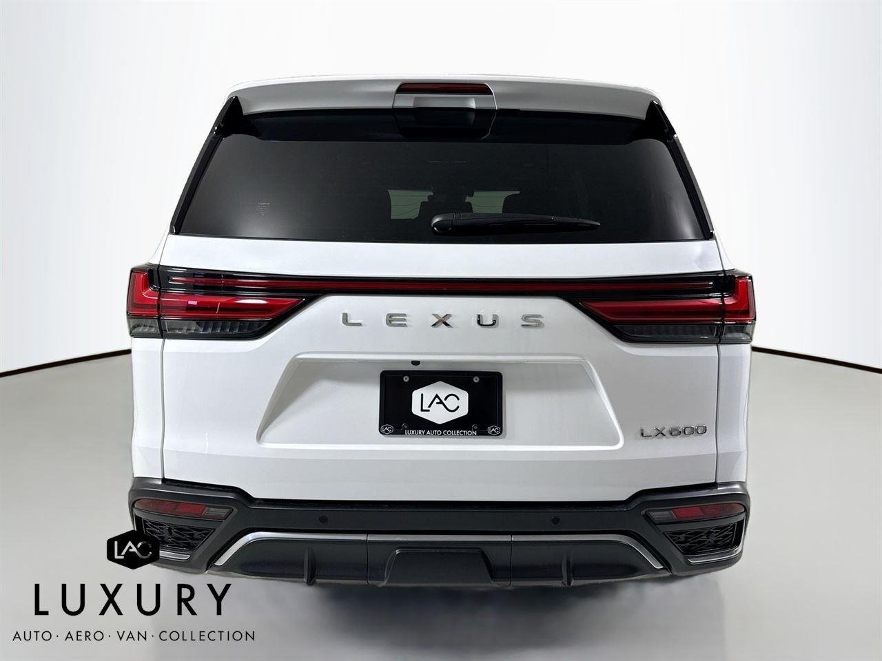 2023 Lexus LX 600 F SPORT photo 4