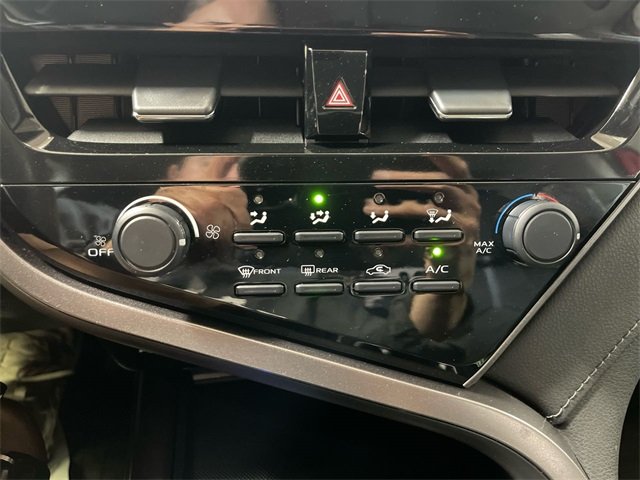 2021 Toyota Camry LE photo 18